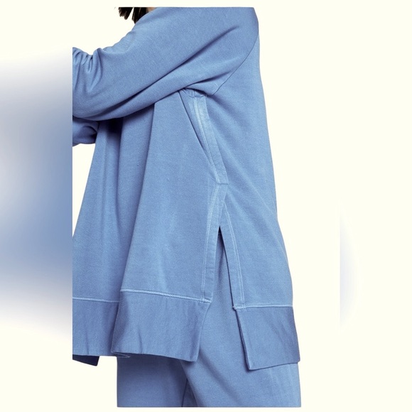 Stateside Softest Fleece Raglan Side Slit Sweatshirt in Club Blue Size XS - Picture 3 of 11